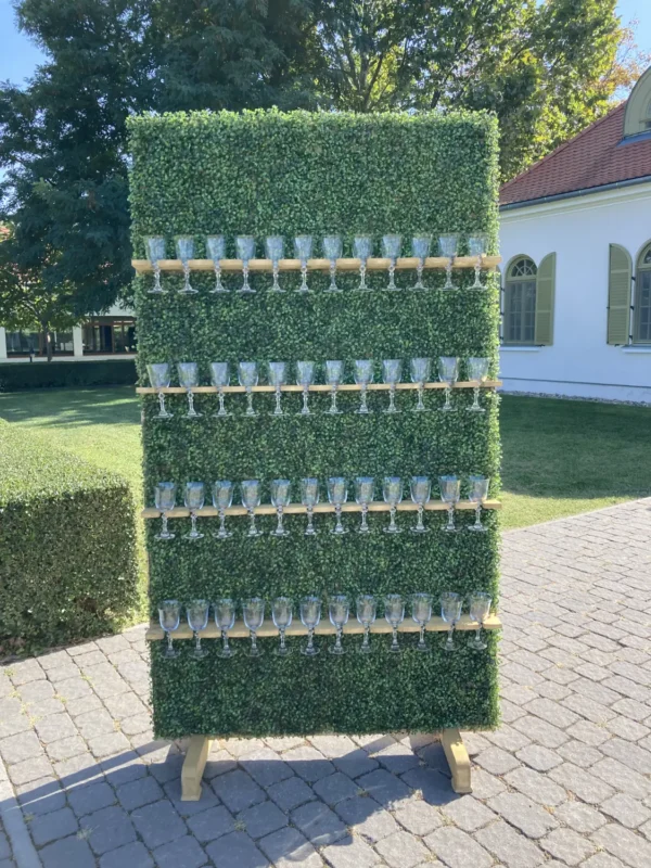 Pezsgőfal bérlés esküvőre, rendezvényekre
